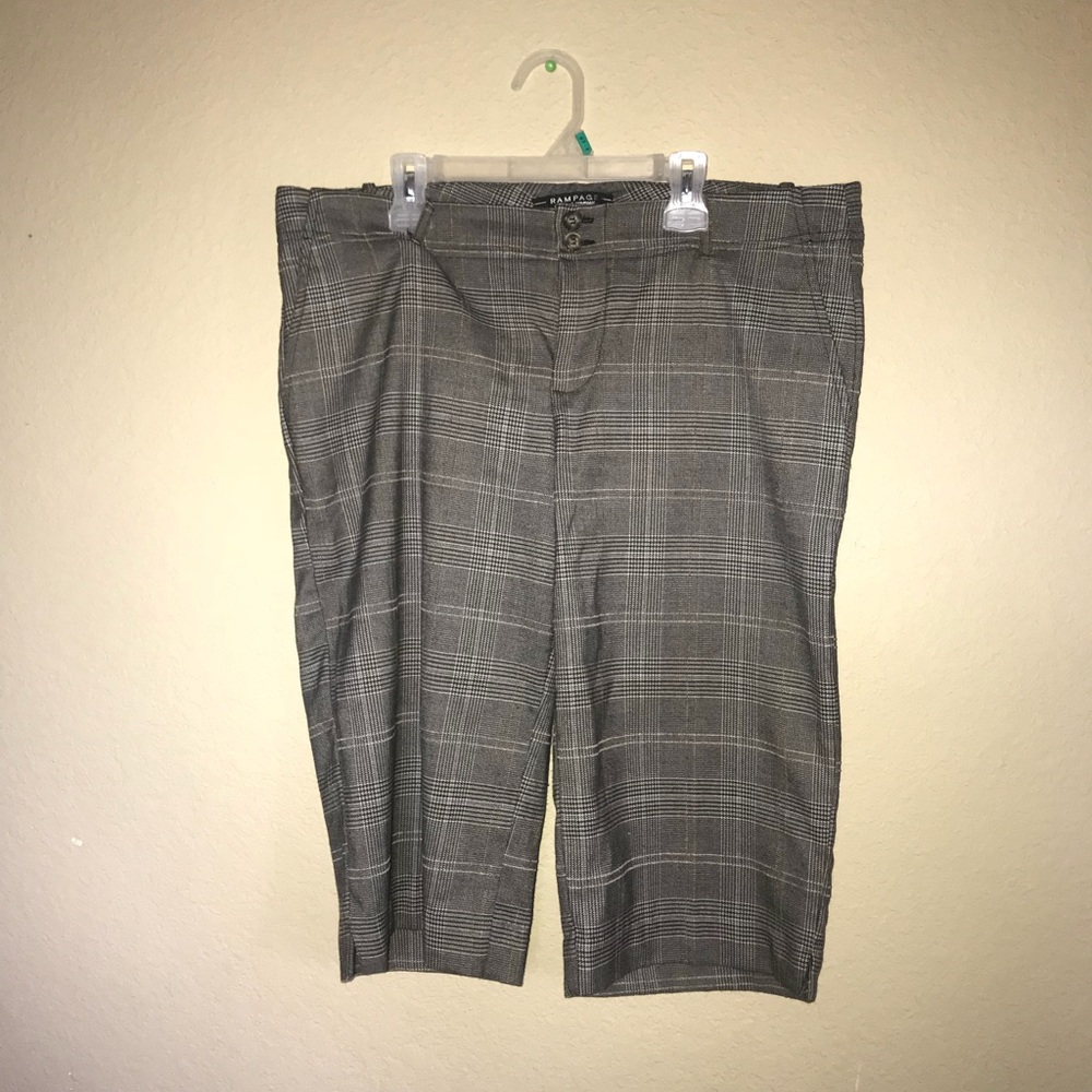 Rampage Capris
